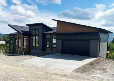 Luxury bungalow in the Crowsnest Pass