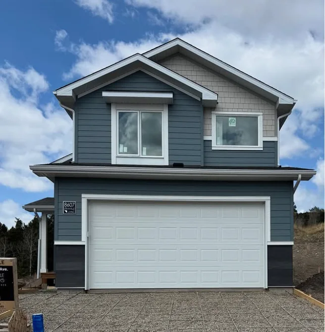 8607 copy 8607 25th Avenue Coleman, Alberta For Sale