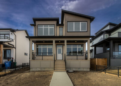 296 Grasslands Blvd W., Country Meadows