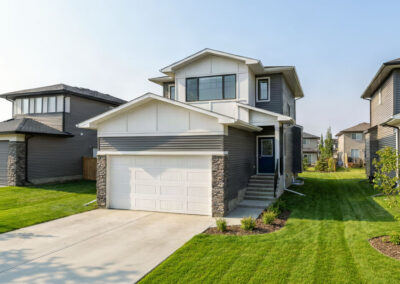 254 Caribou Way North, BlackWolf