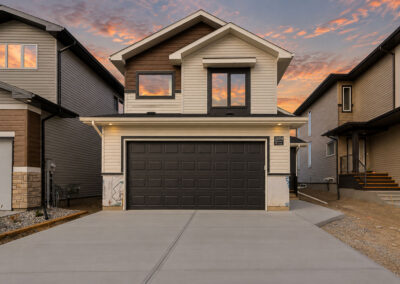 2604 44 Street South, Southbrook